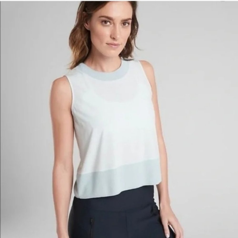 Athleta Zephyr Sleeveless Cropped Shell Top